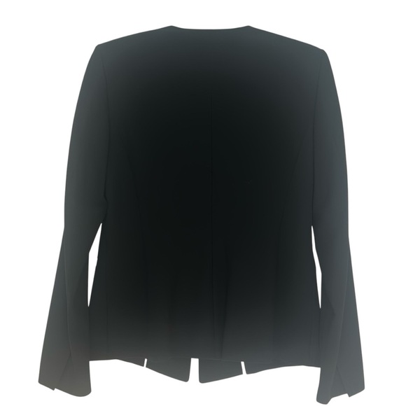 🆕 Ann Taylor Classic Double V Collarless Jacket.  Black. Size 6.  NWT. - Picture 3 of 15